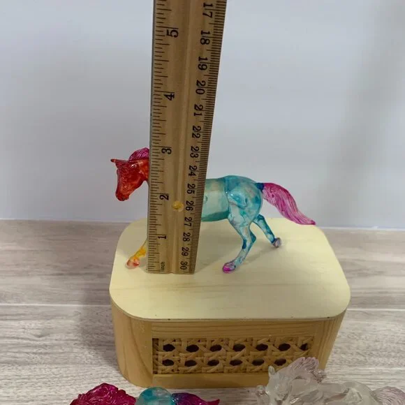Breyer Horses Suncatchers Used Dyed Horses Lot Of 3 - Picture 8 of 12